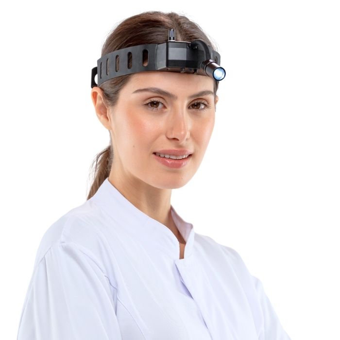 M-Black-Stirnlampe mit 5 Watt, einstellbarer Intensität und wiederaufladbar